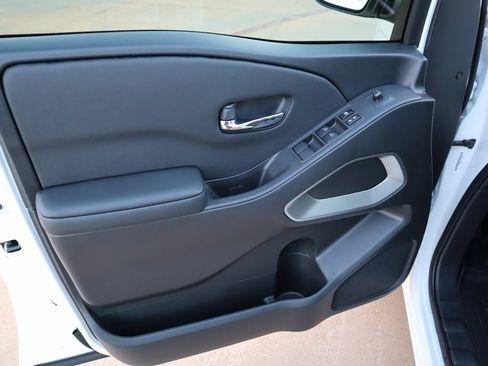 New 2026 Nissan Frontier SV w/ SV Convenience Package image 12