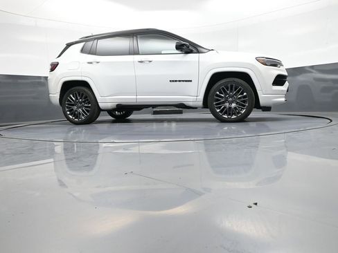 Used 2023 Jeep Compass High Altitude w/ Driver Assist Group I AWD/4WD image 28