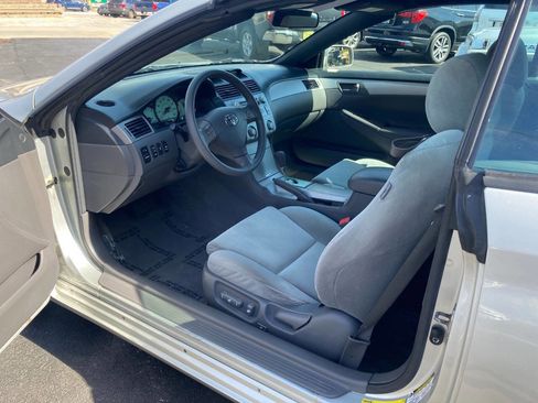 Used 2004 Toyota Solara SE image 47