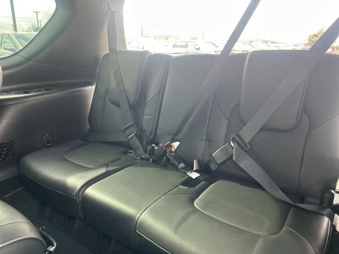 Used 2024 INFINITI QX80 Sensory image 32