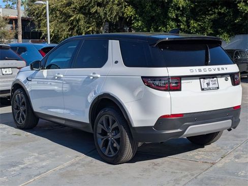 Used 2021 Land Rover Discovery Sport SE image 5