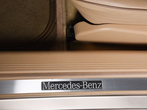 Used 2001 Mercedes-Benz E 320 Sedan image 26