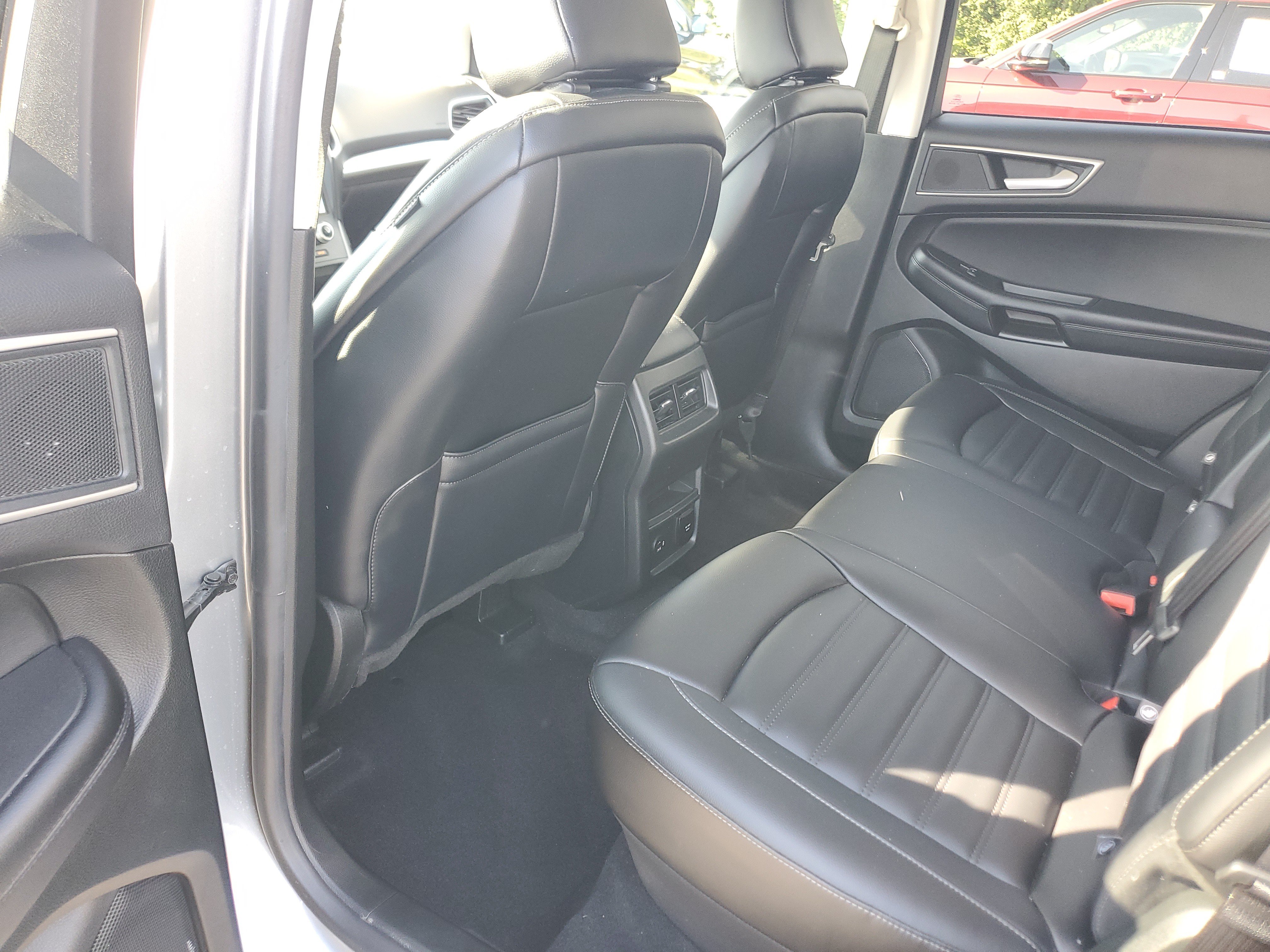Used 2022 Ford Edge SEL w/ Convenience Package AWD/4WD image 13