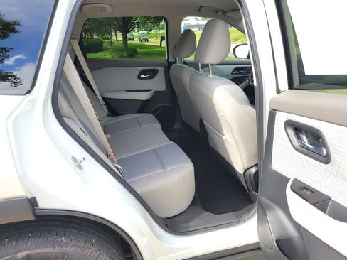 Certified 2023 Nissan Rogue SV AWD/4WD image 45