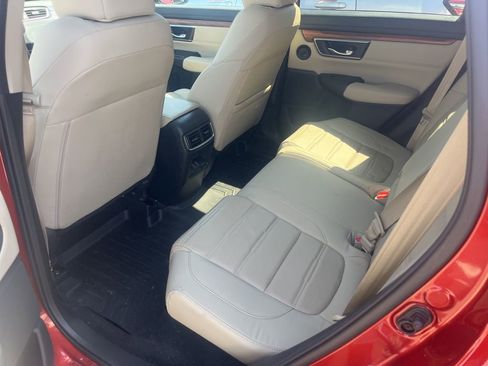 Used 2019 Honda CR-V Touring image 7