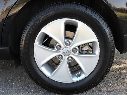 Used 2014 Kia Soul + w/ Eco Package FWD image 33