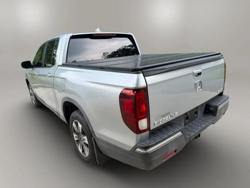 Used 2017 Honda Ridgeline RTL-T image 8