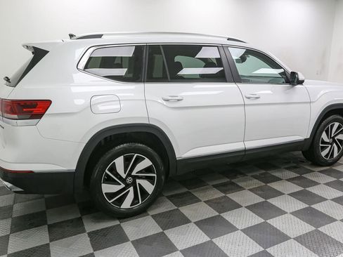 New 2026 Volkswagen Atlas SEL image 8