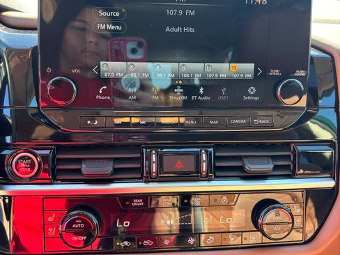 Used 2022 Nissan Pathfinder Platinum image 19