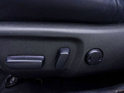 Used 2016 Toyota Camry SE image 14