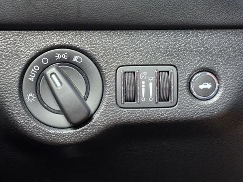 Used 2022 Dodge Challenger SRT Hellcat w/ Plus Package image 38