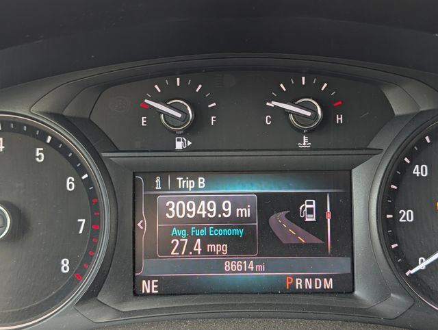 Used 2020 Buick Encore Preferred AWD/4WD image 21