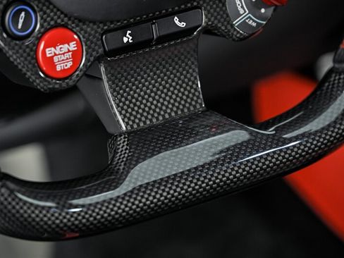 Used 2018 Ferrari 812 Superfast RWD image 22