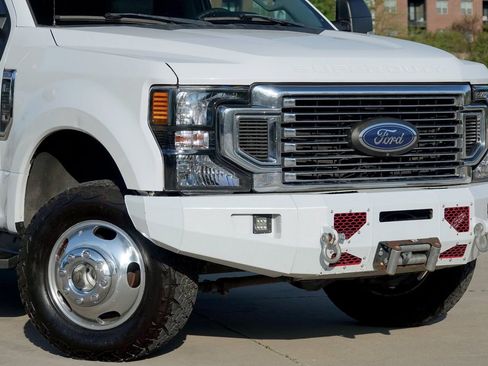Used 2020 Ford F350 XL w/ STX Appearance Package AWD/4WD image 2