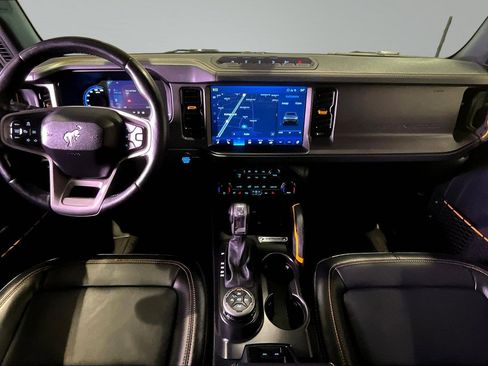Used 2024 Ford Bronco Badlands AWD/4WD image 8