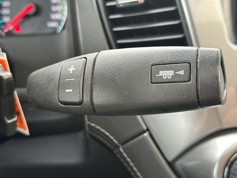 Used 2020 Chevrolet Tahoe LT image 28