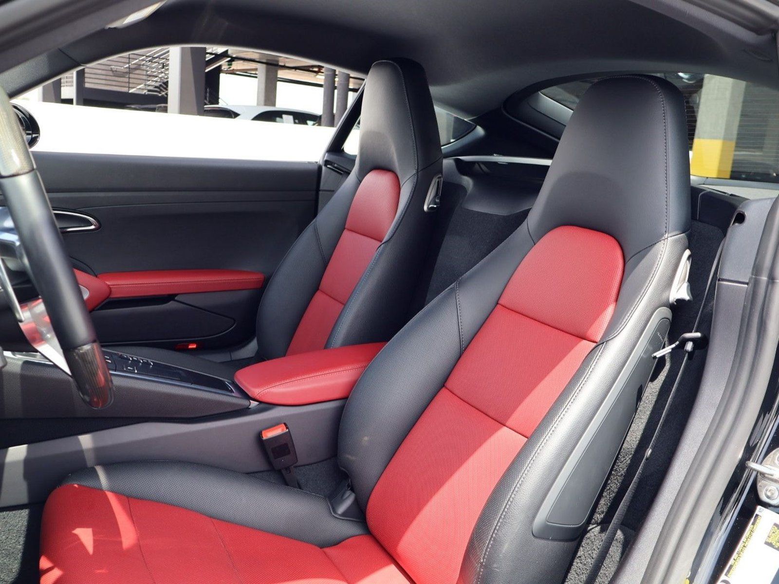 Certified 2025 Porsche 718 Cayman S RWD image 5