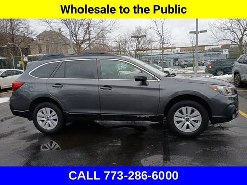 Used 2018 Subaru Outback 2.5i Premium image 3