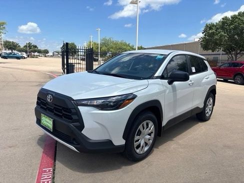 Used 2026 Toyota Corolla Cross L FWD image 1