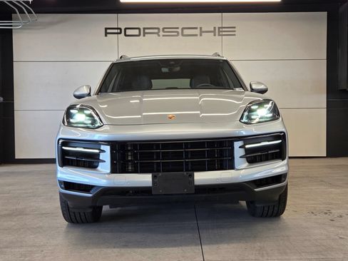 Certified 2024 Porsche Cayenne AWD/4WD image 26