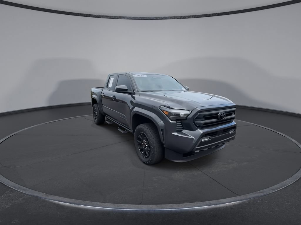Used 2025 Toyota Tacoma SR5 AWD/4WD image 3