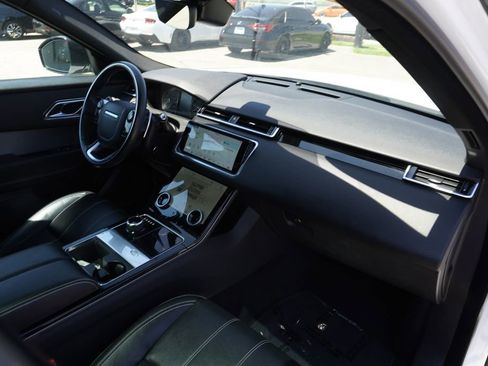 Used 2020 Land Rover Range Rover Velar R-Dynamic S AWD/4WD image 30