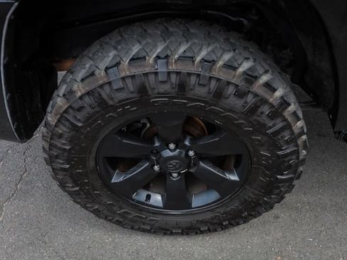 Used 2012 Toyota 4Runner Limited AWD/4WD image 11