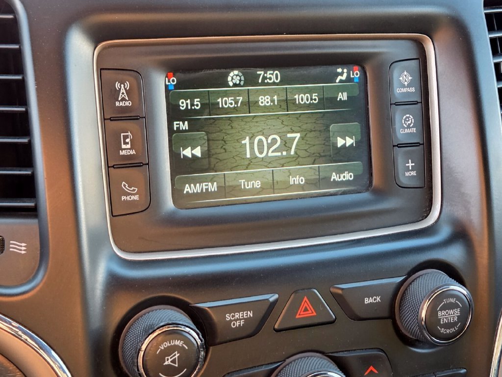 Used 2015 Jeep Grand Cherokee Laredo AWD/4WD image 28