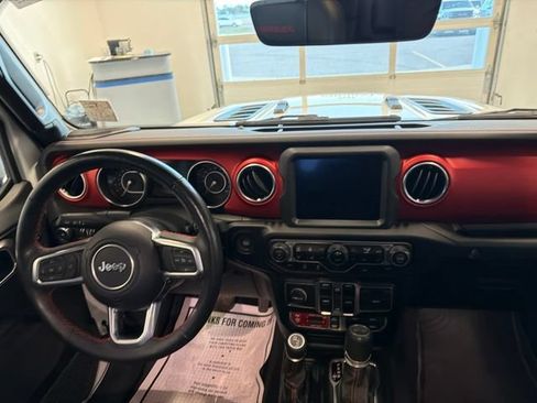 Used 2021 Jeep Wrangler Unlimited Rubicon AWD/4WD image 22