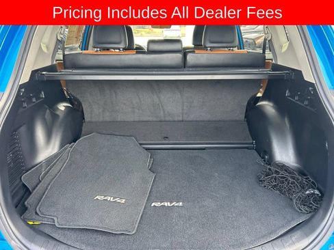 Used 2016 Toyota RAV4 Limited AWD/4WD image 16