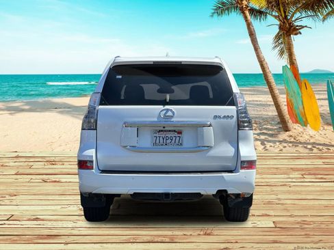 Used 2016 Lexus GX 460 w/ Premium Package AWD/4WD image 5