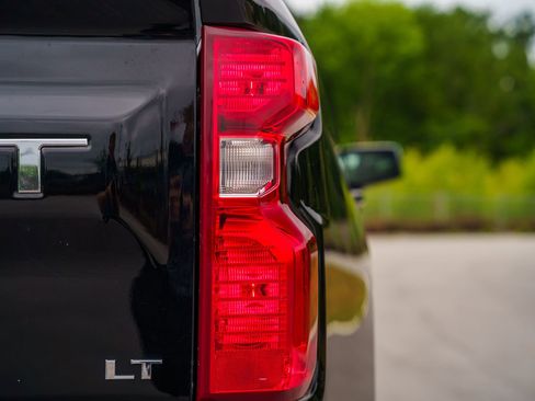 Used 2023 Chevrolet Silverado 1500 LT AWD/4WD image 16