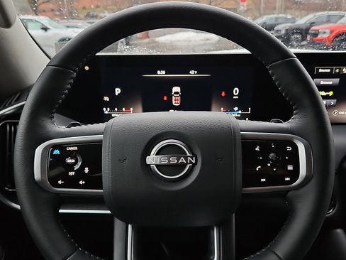 Certified 2025 Nissan Armada SV image 17