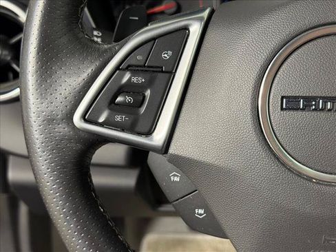 Used 2016 Chevrolet Camaro SS RWD image 23