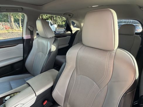 Used 2017 Lexus RX 350 AWD w/ Premium Package image 18