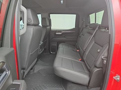 Used 2025 Chevrolet Silverado 1500 LT AWD/4WD image 15
