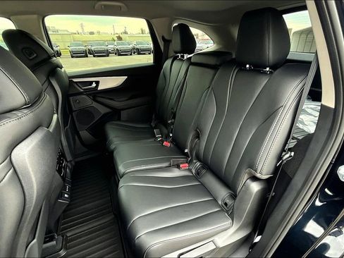 Used 2025 Acura MDX SH-AWD image 14