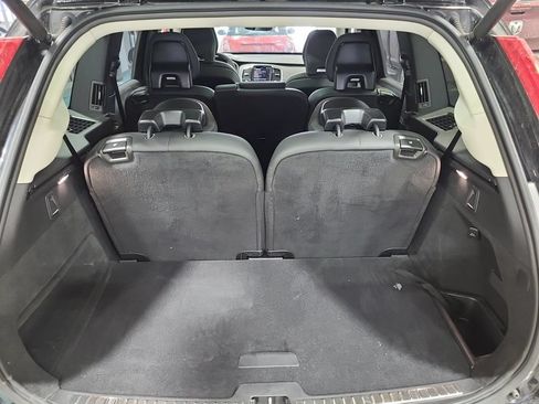 Used 2025 Volvo XC90 B6 Plus AWD/4WD image 14