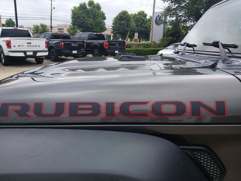 Used 2018 Jeep Wrangler Unlimited Rubicon AWD/4WD image 23