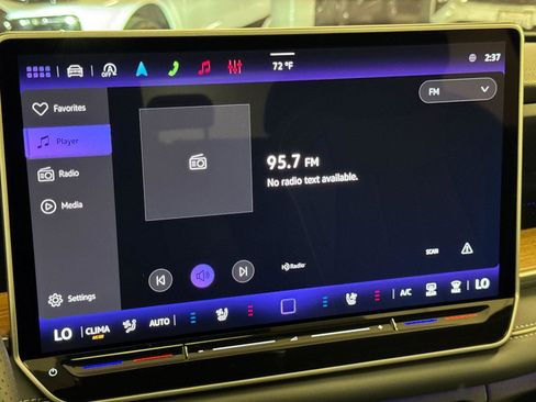 New 2026 Volkswagen Tiguan SEL R-Line AWD/4WD image 17