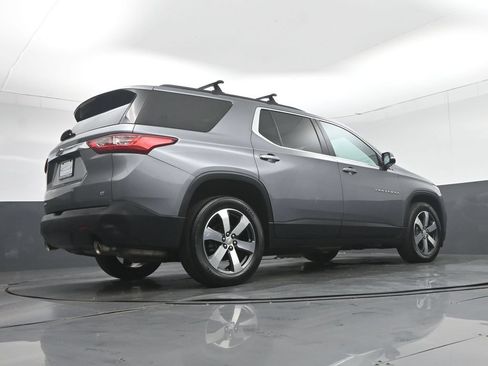 Used 2020 Chevrolet Traverse LT w/ LT Premium Package AWD/4WD image 71