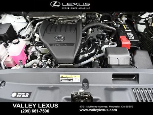 Used 2024 Toyota Highlander Platinum AWD/4WD image 22