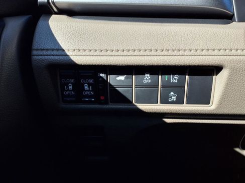 Certified 2019 Honda Odyssey EX-L image 8