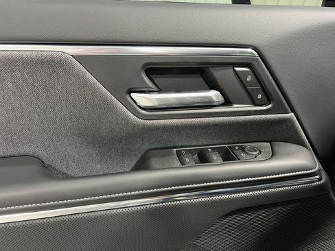 New 2026 GMC Sierra EV Elevation w/ LPO, Elevation Dark Package image 20