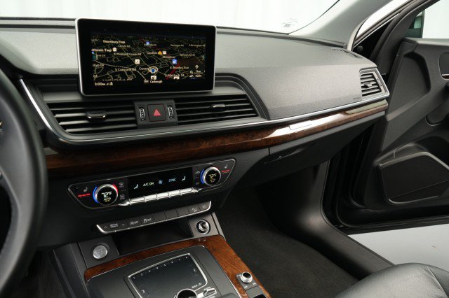 Used 2018 Audi Q5 2.0T Premium AWD/4WD image 32