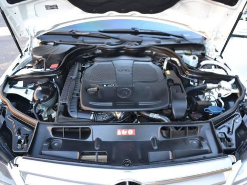 Used 2013 Mercedes-Benz C 300 4MATIC Sedan image 40
