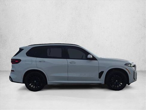 Used 2024 BMW X5 sDrive40i w/ M Sport Package RWD image 4