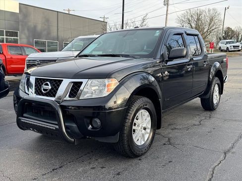 Used 2018 Nissan Frontier SV image 7