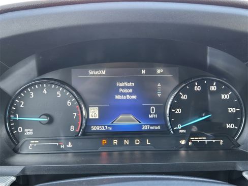 Used 2022 Ford Explorer XLT w/ Equipment Group 202A image 11