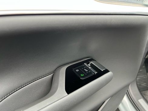 Certified 2025 Volvo EX90 Ultra AWD/4WD image 10